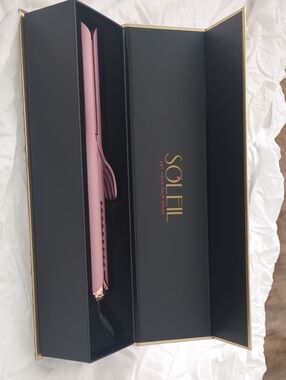 Soleil Pink Hair Straightener - Sleek Styling Iron